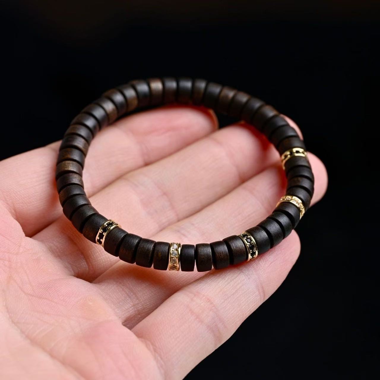 Starlit Harmony Nha Trang Weißes Kyara-Armband